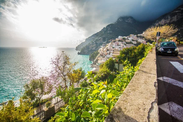 Belle vue panoramique sur la mer et Positano, Italie — Photo