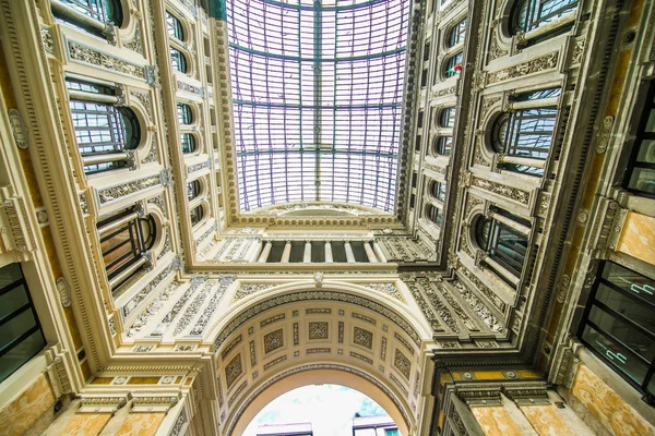 Neapel, italien - november 2018: umberto i galerie in der stadt neapel — Stockfoto