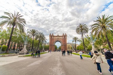 Barselona, İspanya - Nisan. 2019: Triumph Arch, Arc de Triomf Barselona'da
