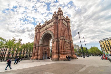Barselona, İspanya - Nisan. 2019: Triumph Arch, Arc de Triomf Barselona'da