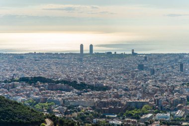 tibidabo, İspanya Barselona panoramik görünüm