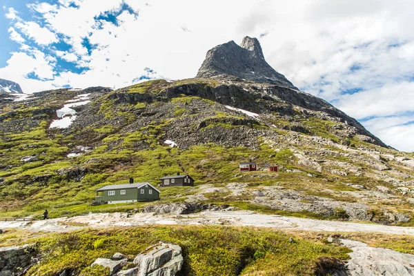 挪威的特罗斯蒂根公路蛇形山. — 图库照片