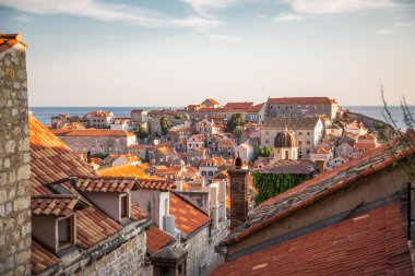 Dubrovnik, Hırvatistan - Temmuz 2019: Dubrovnik 'in Eski Şehir Duvarlarından Bakış