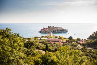 Budva, Karadağ - Temmuz 2019: Karadağ 'ın Sveti Stefan tatil beldesi