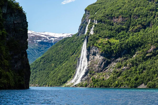 Geiranger Fiyort Şelale Yedi Kız Kardeş Norveç Güzel Doğa Doğal — Stok fotoğraf