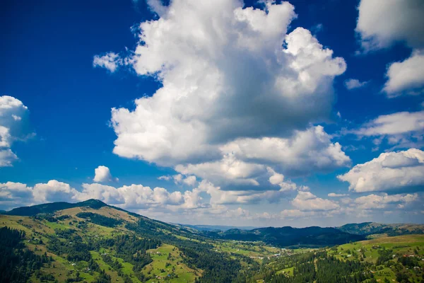 Schöne Berglandschaft Sommer Karpaten Ukraine — Stockfoto