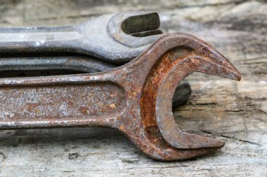 Eski araçları anahtar taşı üstünde vintage tablo