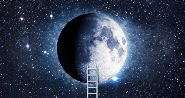月と雲の背景につながるはしごを持つ概念的なイメージ — ストック写真
