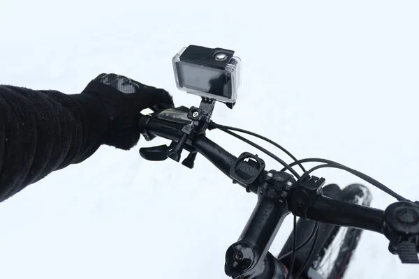 Action Kamera Auf Einem Fahrrad Einer Schutzhülle Der Mann Mit — Stockfoto