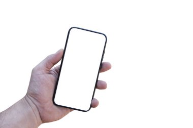 Beyaz arka plandaki adam telefonu izole ekran ile tutuyor. Mockup Teknolojisi