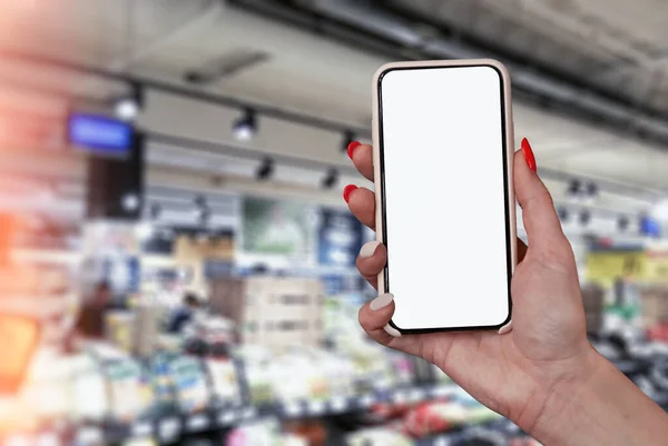 Menina Com Unhas Bonitas Detém Smartphone Mockup Exibição Branca Suas — Fotografia de Stock