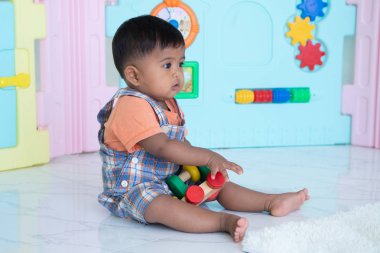 Şirin bebek yalancı oyun inandırıldım ahşap 