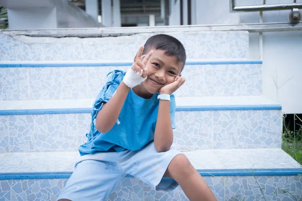 Little Asian Boy Sick Hospital — Stock Photo, Image