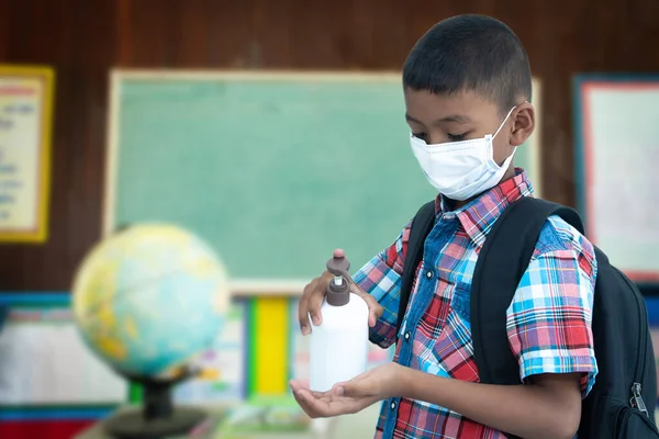 Studen Boy Kom Tillbaka Till Skolan Covid Coronavirus Och Skola — Stockfoto
