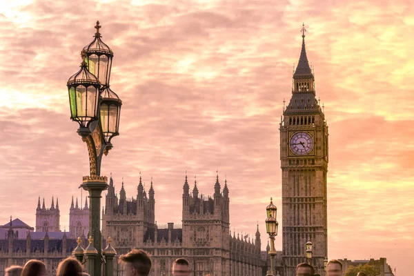 Büyük Ben Ngiltere Londra Nın Tarihi Simgesel Simgesinin Önünde — Stok fotoğraf