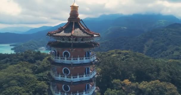 Flygfoto Över Cien Pagoda Nantou Taiwan Pacien Pagoda Sun Moon — Stockvideo