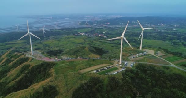 Solnedgång Skott Väderkvarnar Vid Havskusten Taiwan — Stockvideo