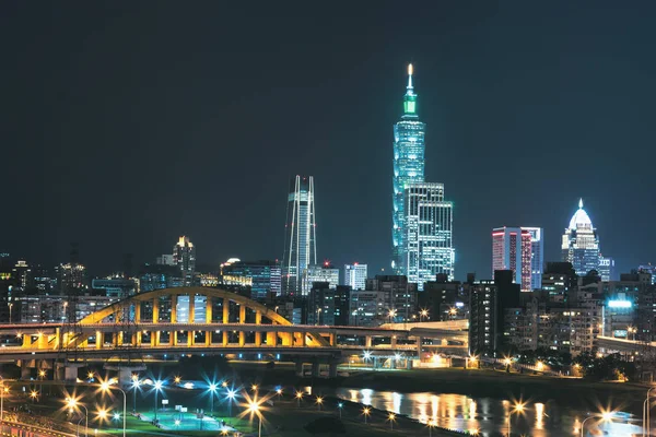 Night Scenery Taipei City View Skyscrapers Downtown Area Arch Bridges — Stock Photo, Image