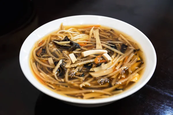 Çin sıcak ekşi çorbası.