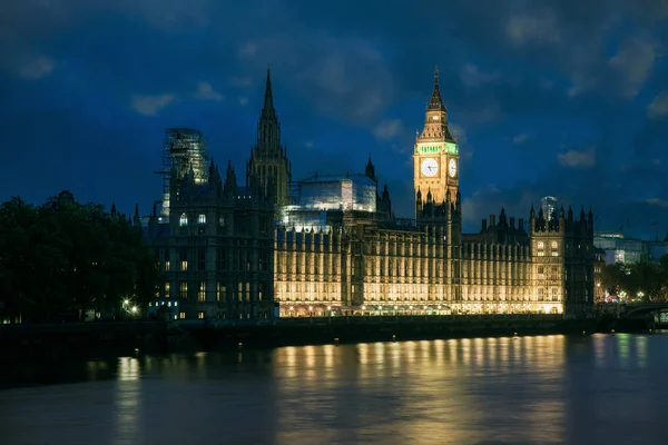 Budynek Parlamentu Nocy Londyn Wielka Brytania — Zdjęcie stockowe
