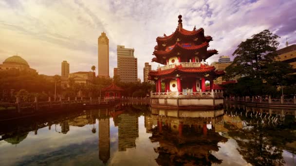 Sunset 228 National Park Modern Building Pond Reflection Taipei Taiwan — Stock Video