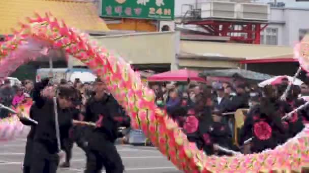 Drachenkopf Mit Löwentanz Beim Miaoli Hakka Laternenfest Drachenbombardement Tradition Taiwan — Stockvideo