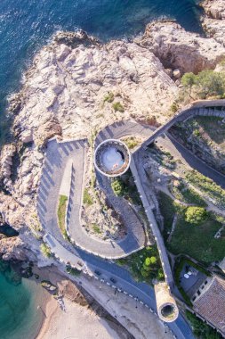 Kalenin Tossa de Mar Costa Brava, Catalonia, İspanya'nın havadan görünümü.