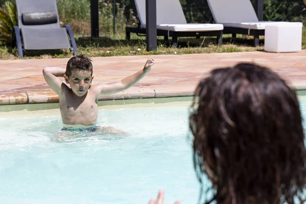 Cute Little Boy Playing Swimming Pool His Mother — Stock Photo, Image