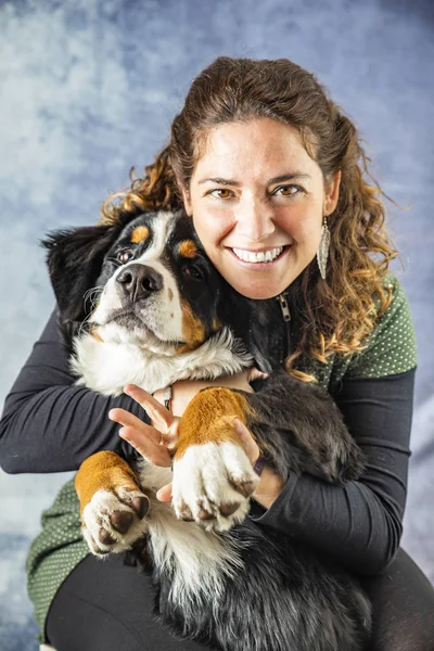 Middle Aged Woman Bernese Mountain Dog — Stock Photo, Image