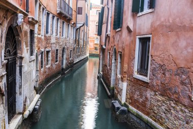 Güzel ve boş kanal Venedik, İtalya
