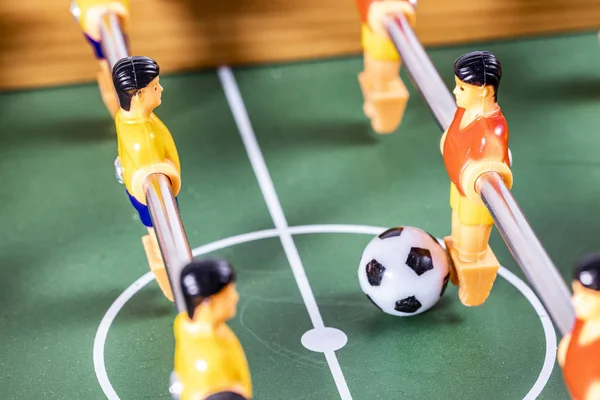 Langırt masası futbolcuları. 