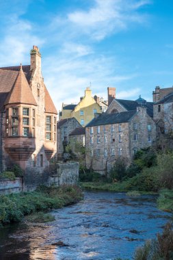 Dean Köyü, batıda Edinburgh, İskoçya'nın şehir merkezinin eski bir köyde. Olarak da bilinen Su, Leith Köyü