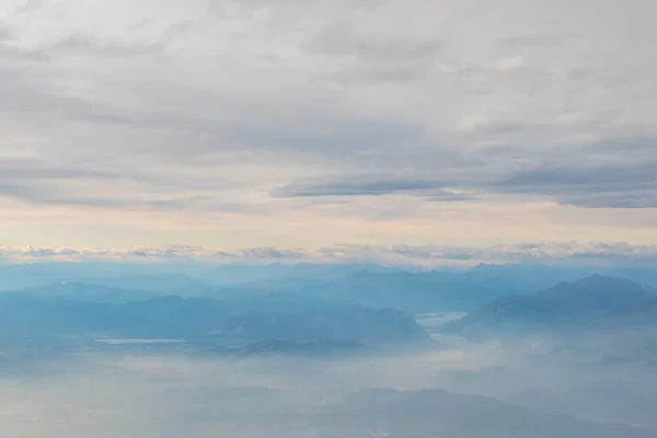 Luftaufnahme Von Berg Und See Der Schweiz Von Oben Gesehen — Stockfoto