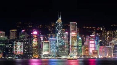 4k Uhd gece senfoni ışıklar gösteri etkinlik Victoria Limanı'na Hong Kong city, hızlandırılmış cityscape zoom etkisi