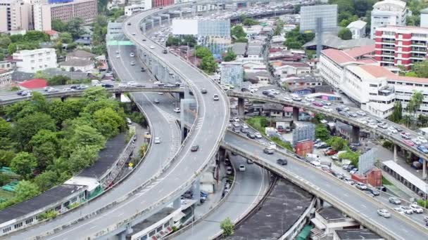 Автомобільний Транспорт Перехресті Автомобільних Доріг Місті Бангкок Таїланд Вигляд Високим — стокове відео