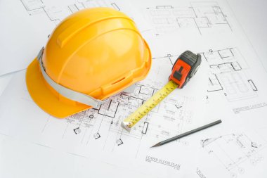 Mimarlar işyeri - mimari araçları, planları, kask, teyp, inşaat kavramı ölçme. Mühendislik araçları. Üstten Görünüm