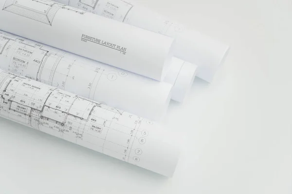Bir Konut Yapımı Için Mimari Çizim Kağıt Rulolar — Stok fotoğraf