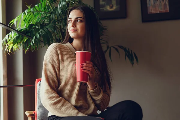 Woman Sit Stairs Home Smell Her Green Tea Feels Great — Stock Photo, Image