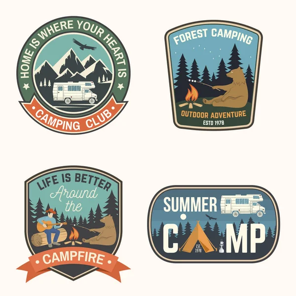 Camp d'été. Illustration vectorielle. Concept pour chemise ou logo, imprimé, timbre ou tee-shirt. — Image vectorielle