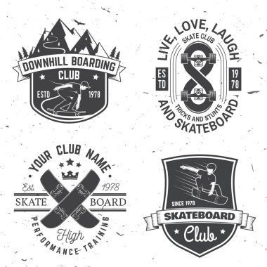 Kaykay ve longboard club rozetleri kümesi. Vektör çizim
