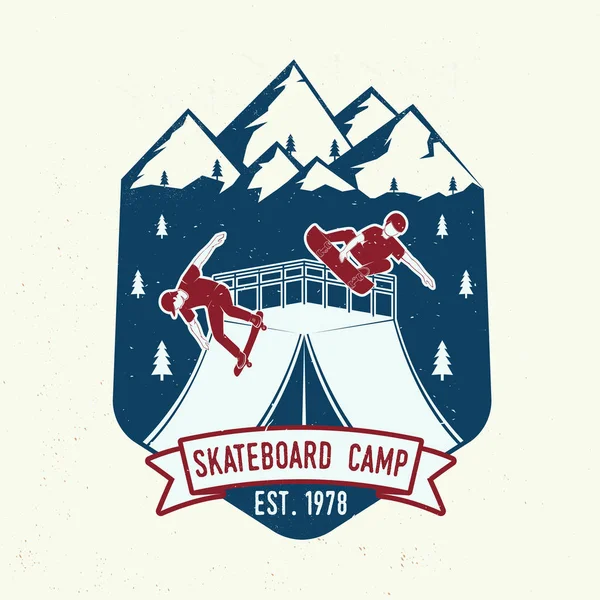 Skateboard camp badge. Vectorillustratie. — Stockvector