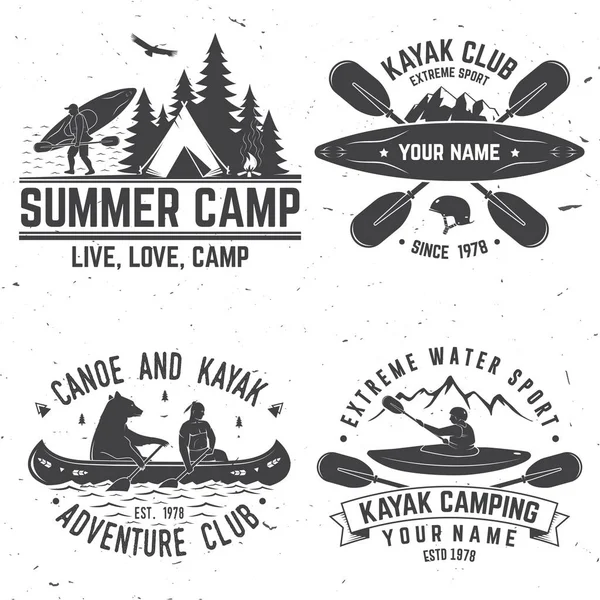 Conjunto de insignias del club de kayak. Ilustración vectorial . — Vector de stock