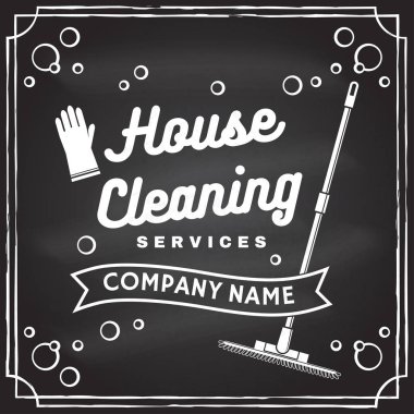 Temizlik şirket rozet, amblem. Vektör çizim. Gömlek, damga veya tee için kavram. Temizleme aletleri vintage tipografi tasarımı. Temizlik hizmeti işareti şirket için iş ilgili