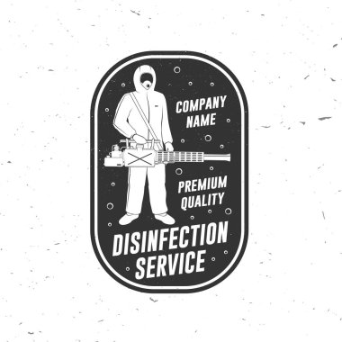 Dezenfeksiyon ve temizlik hizmeti rozeti, logo, amblem. Vektör. Profesyonel dezenfeksiyon ve temizlik şirketi için. Dezenfektan işçisi ve spreyli klasik tipografi tasarımı