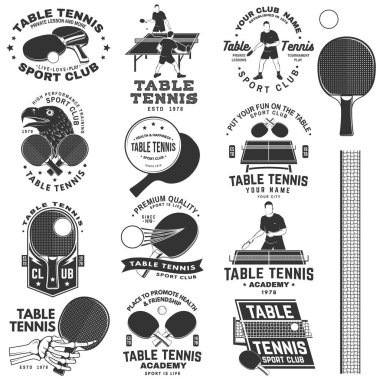Masa tenisi kulübü posteri, afiş, broşür. Vektör. Masa tenisi, masa tenisi, masa tenisi logosu şablonları ve çıkartmalar için. Sağlık ve dostluğu destekleyecek bir yer. Maç, yarışma promosyonu, reklam.