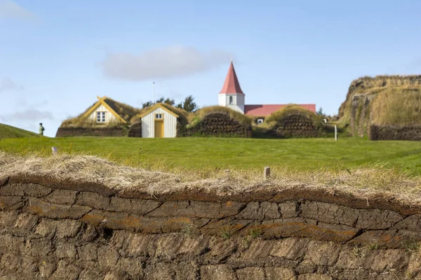 冰岛古老而传统的村庄景观. — 图库照片