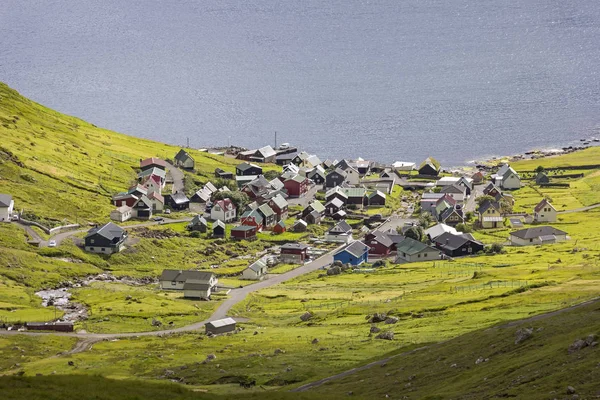 Vista sul piccolo villaggio Funningur — Foto Stock