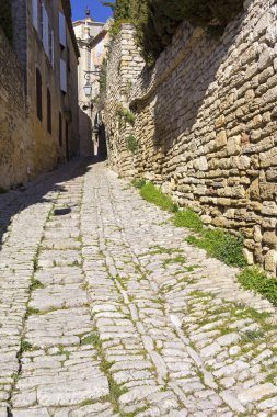 Provence küçük Fransız köyü Gordes bir bölümünde görünümü