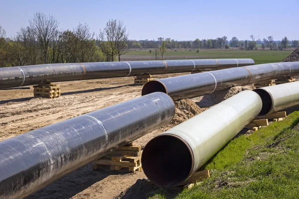 The route of the new natural gas pipeline runs through the state
