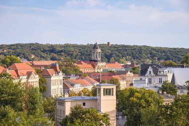 Brandenburg 'un yenilenmiş tarihi kenti Potsdam 'ın manzarası. 